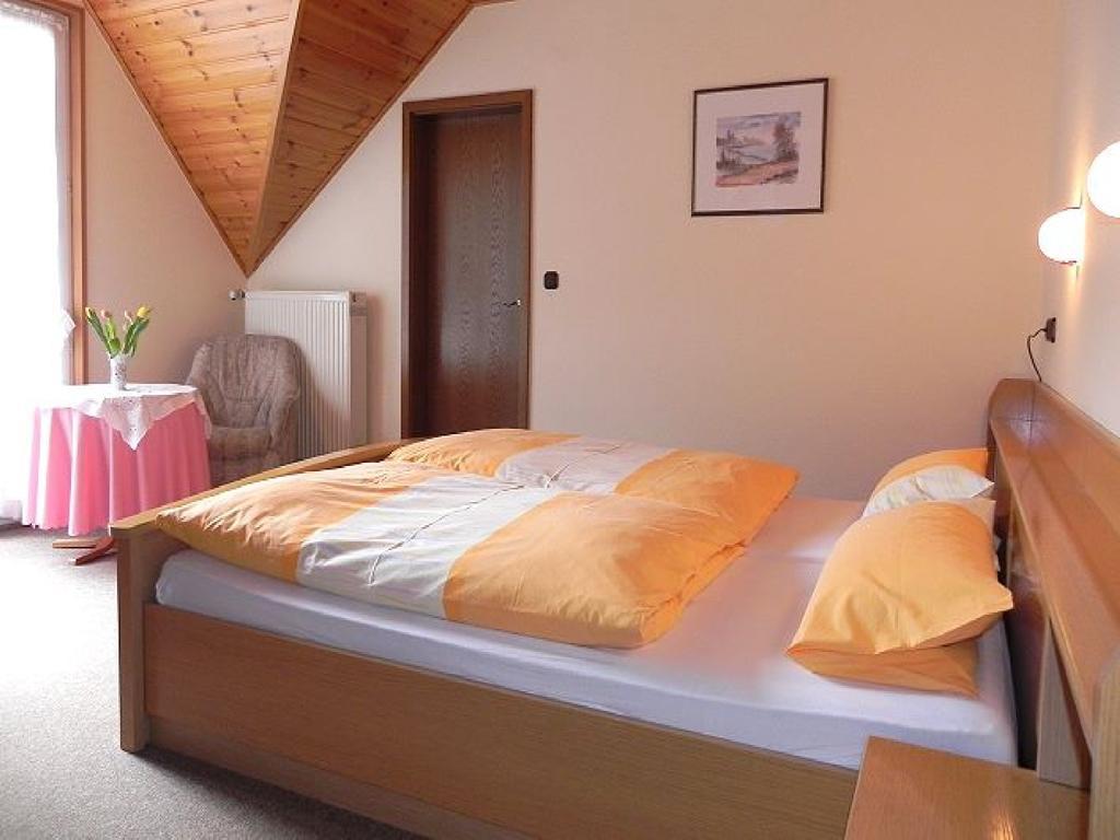 Gaestehaus Freimuth Mesenich Esterno foto