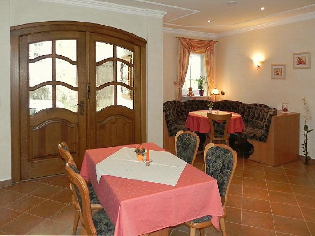 Gaestehaus Freimuth Mesenich Esterno foto